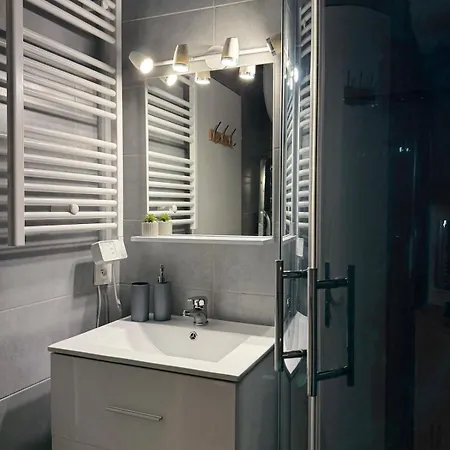 Studio, Terrace, Private Parking And Swimming Pool